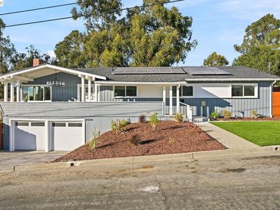 2500 Lancaster Ct