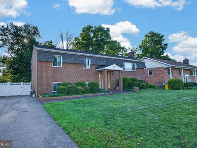 6584 Brentwood Rd