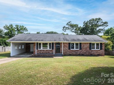 5426 Oakcrest Rd