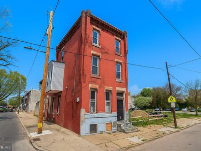 2417 N 10th St