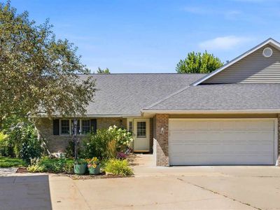Property at 507 Washington Ct SW APT B, Mount Vernon, IA