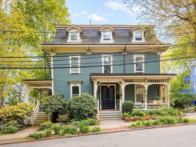 14 Russell St #3