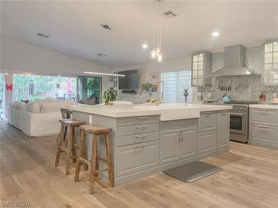 956 Puerta Del Sol Dr