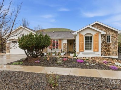 17747 N Vantage Pl