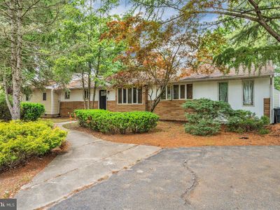 Property at 3 Southgate Dr, Voorhees, NJ