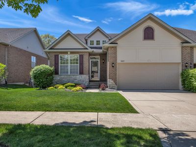 Property at 10015 Prairie Knoll Ct, Saint John, IN