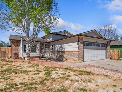 343 Hawthorn Dr