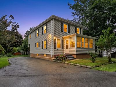 2 Clarendon St