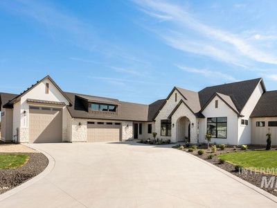 7771 Minam Dr