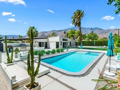 450 E Laurel Cir