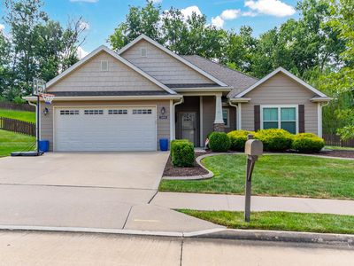 3404 Crape Myrtle Dr