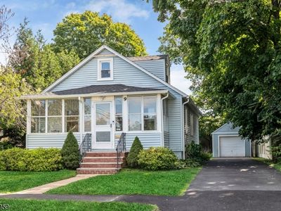 9 Delmar Ave