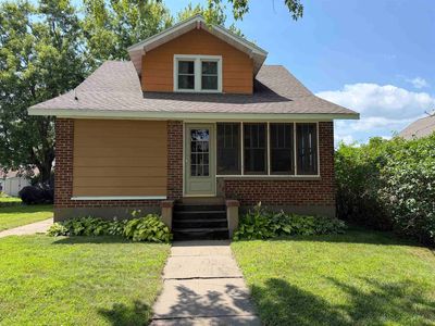 513 N Michigan St