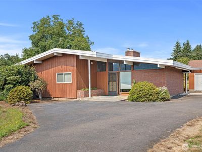 302 Mossyrock Road W