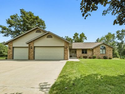 1407 Woodridge Drive