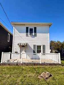 617 N Main St