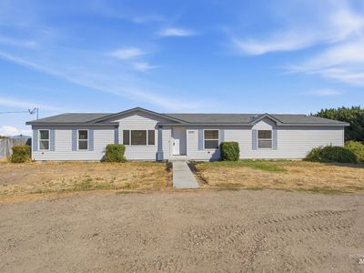 3095 Center Ave