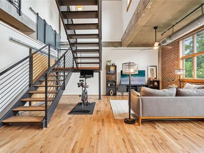 640 Glen Iris Dr NE APT 609