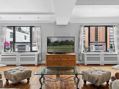 227 E 57th St APT 11F