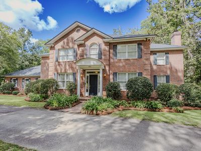 106 Hampton Ct