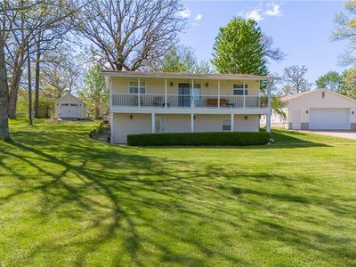 1287 Lakeshore Dr