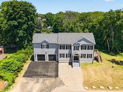 44 Slade St