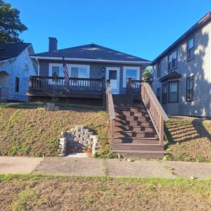 22 W Boyington St
