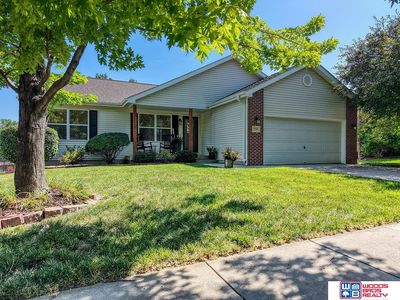 530 W Carrine Dr