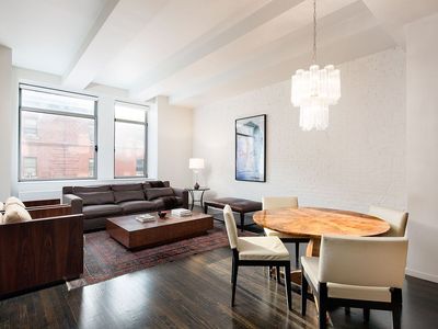 252 7th Ave APT 8T