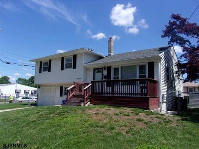 93 W Laurel Dr