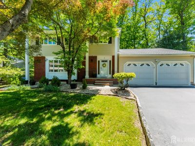 2 Brookside Ct