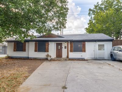 1911 El Capitan Dr