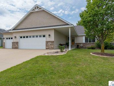 221 Pebble Creek Dr
