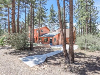 190 Spruce Ln