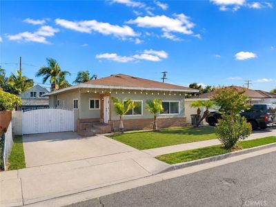 Property at 2980 Oakwood Ave, Lynwood, CA