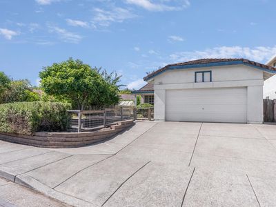 1045 Ventana Drive