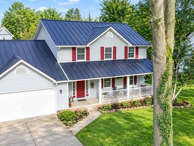 228 Forest St
