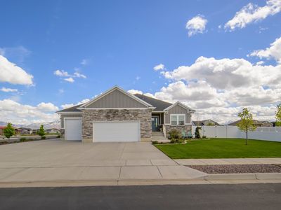 2276 S 3925 W