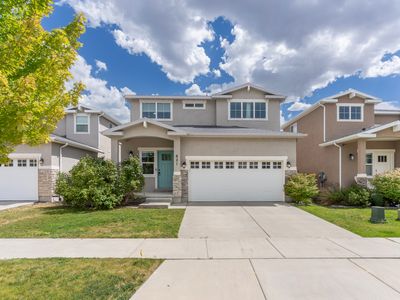 621 W Life Dr
