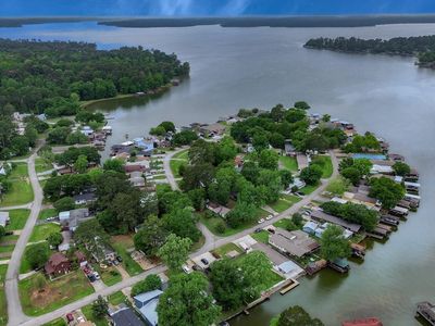 14186 Shadow Bay Dr