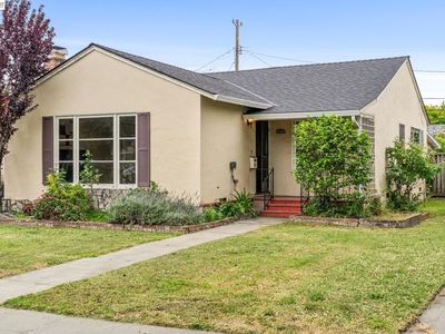 1273 N San Pedro St
