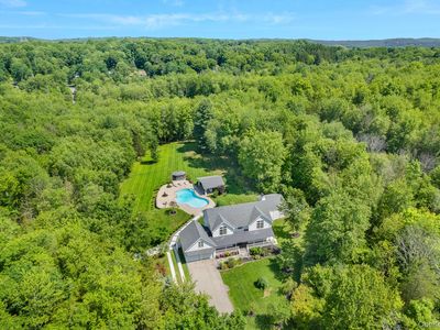 51 Red Hawk Hollow Road
