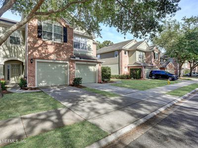 7518 RED CRANE Lane