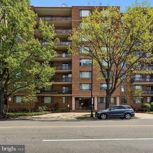 3315 Wisconsin Ave NW APT 802