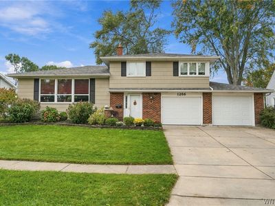 Property at 1266 Greenbrier Ln, North Tonawanda, NY