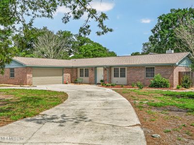 1411 FOREST Lane