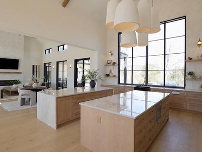 204 Rolling Oaks Dr
