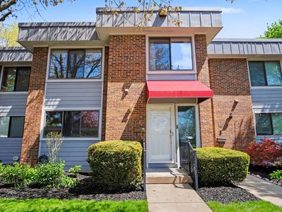 2454 W Collier Ave SE #101