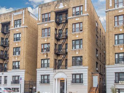 2672 John F Kennedy Blvd APT 303