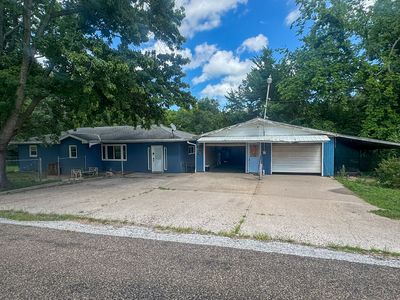 800 Shady Acres Ln